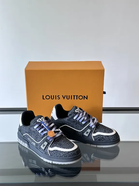 Louis Vuitton Shoe 